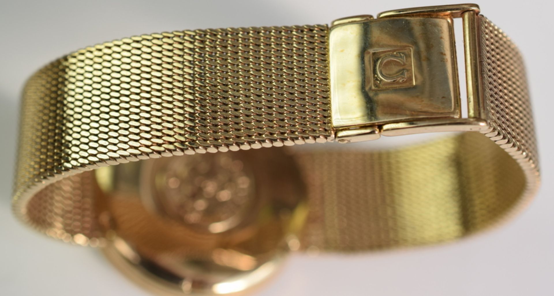 9ct Gold Omega Seamaster On Intergrated 9ct Gold Bracelet - Image 7 of 10