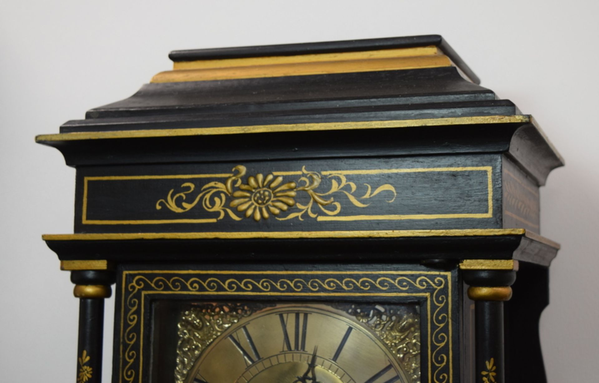 Excellent Chinoiserie Style Black And Gold Laquer Grandmother Clock - Reserve lowered 18.5.18 - Image 6 of 6