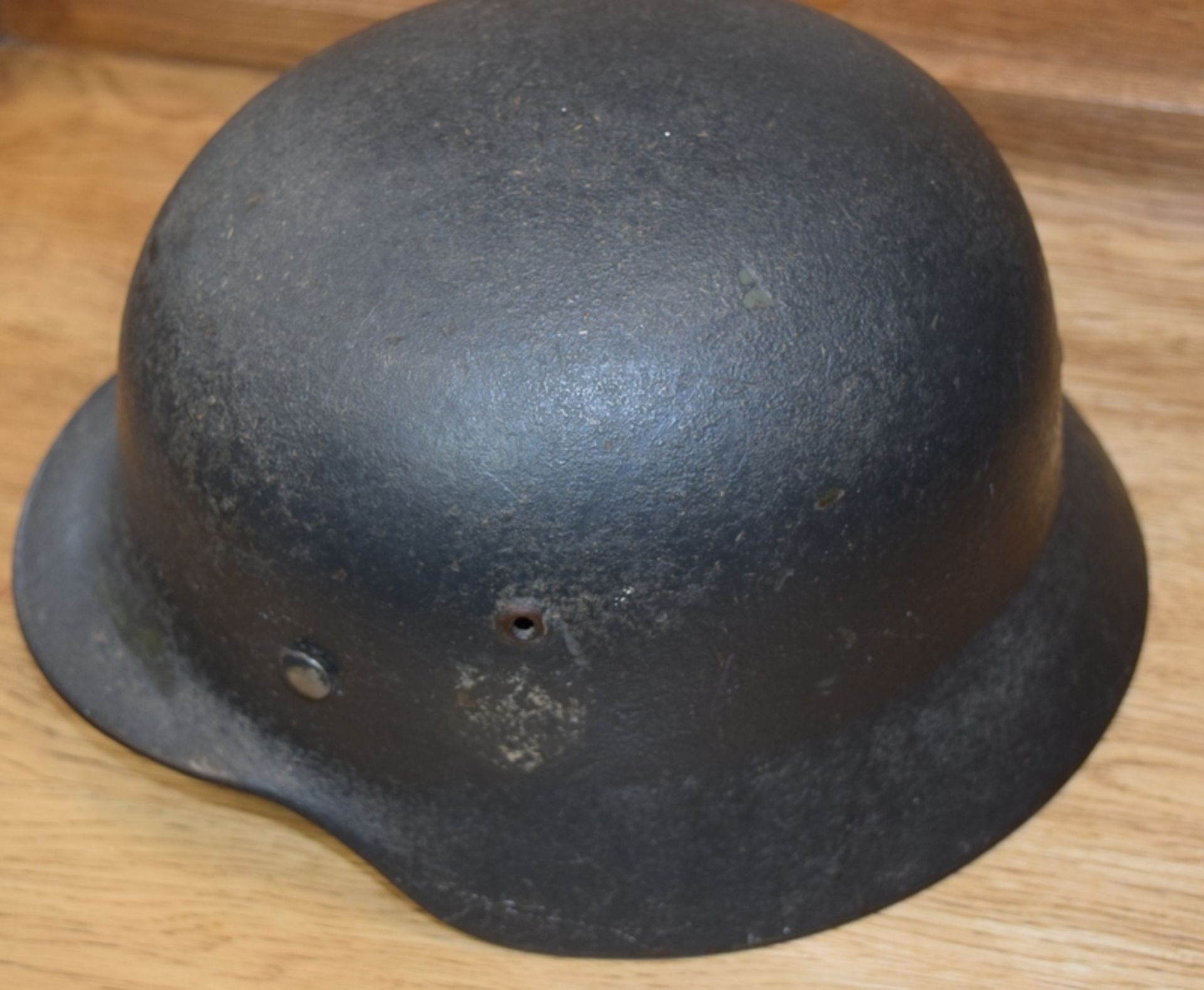WW2 German M40 SE64 Helmet with double decals, Original leather liner and chin strap - Image 2 of 6