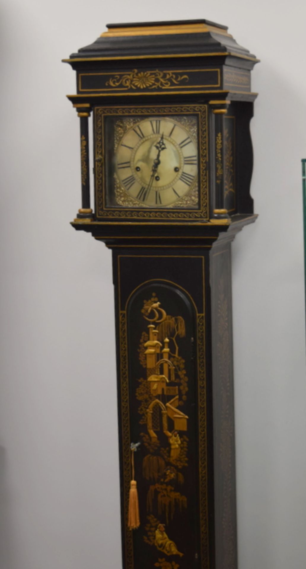 Excellent Chinoiserie Style Black And Gold Laquer Grandmother Clock - Reserve lowered 18.5.18 - Image 3 of 6