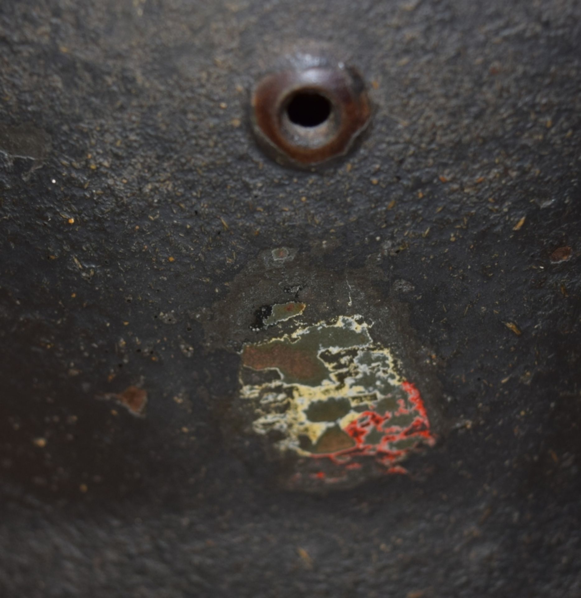 WW2 German M40 SE64 Helmet with double decals, Original leather liner and chin strap - Image 4 of 6