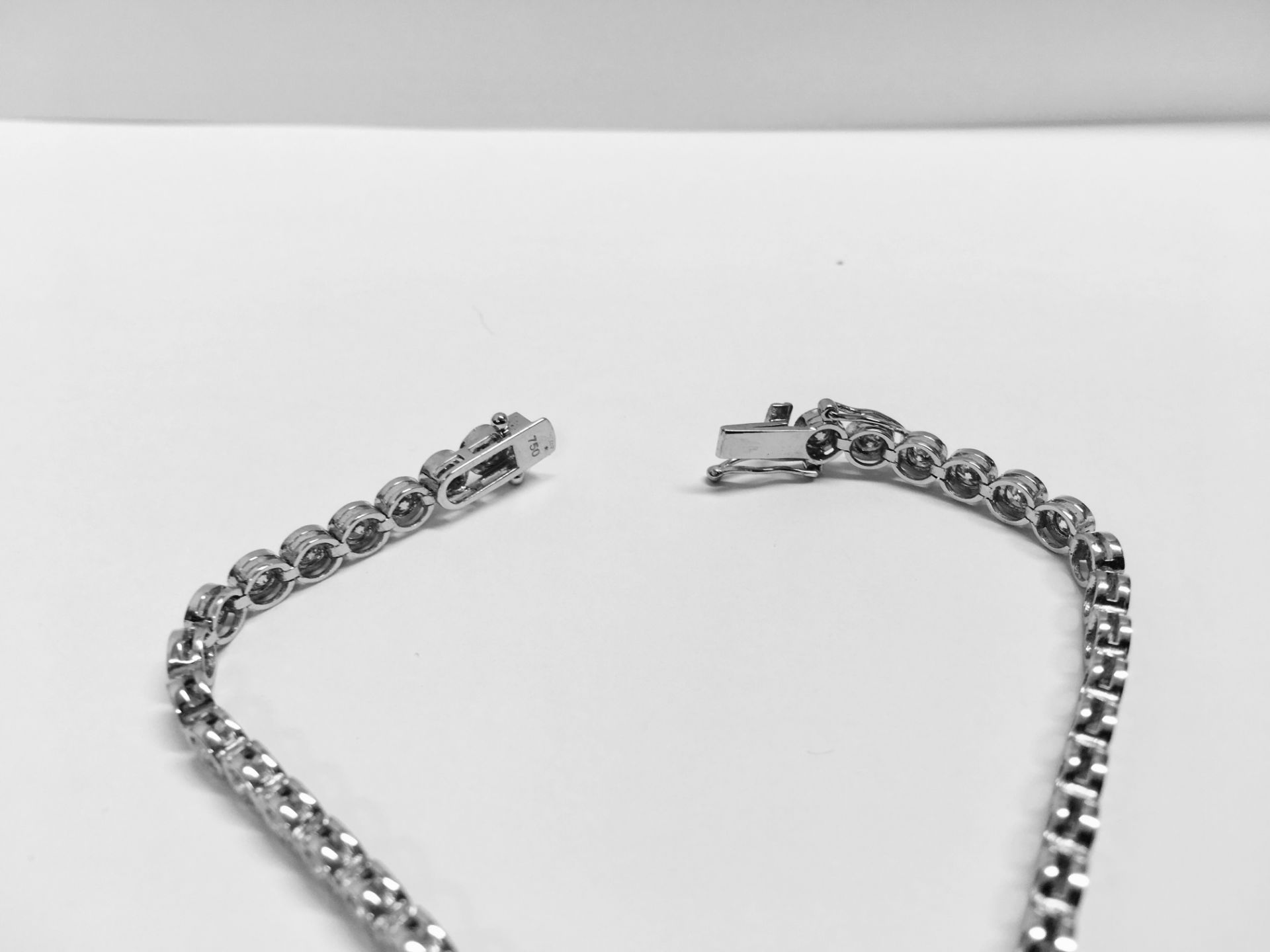 5.60ct diamond tennis style bracelet set with brilliant cut diamonds, I colour, Si2 clarity. 18ct - Image 3 of 7