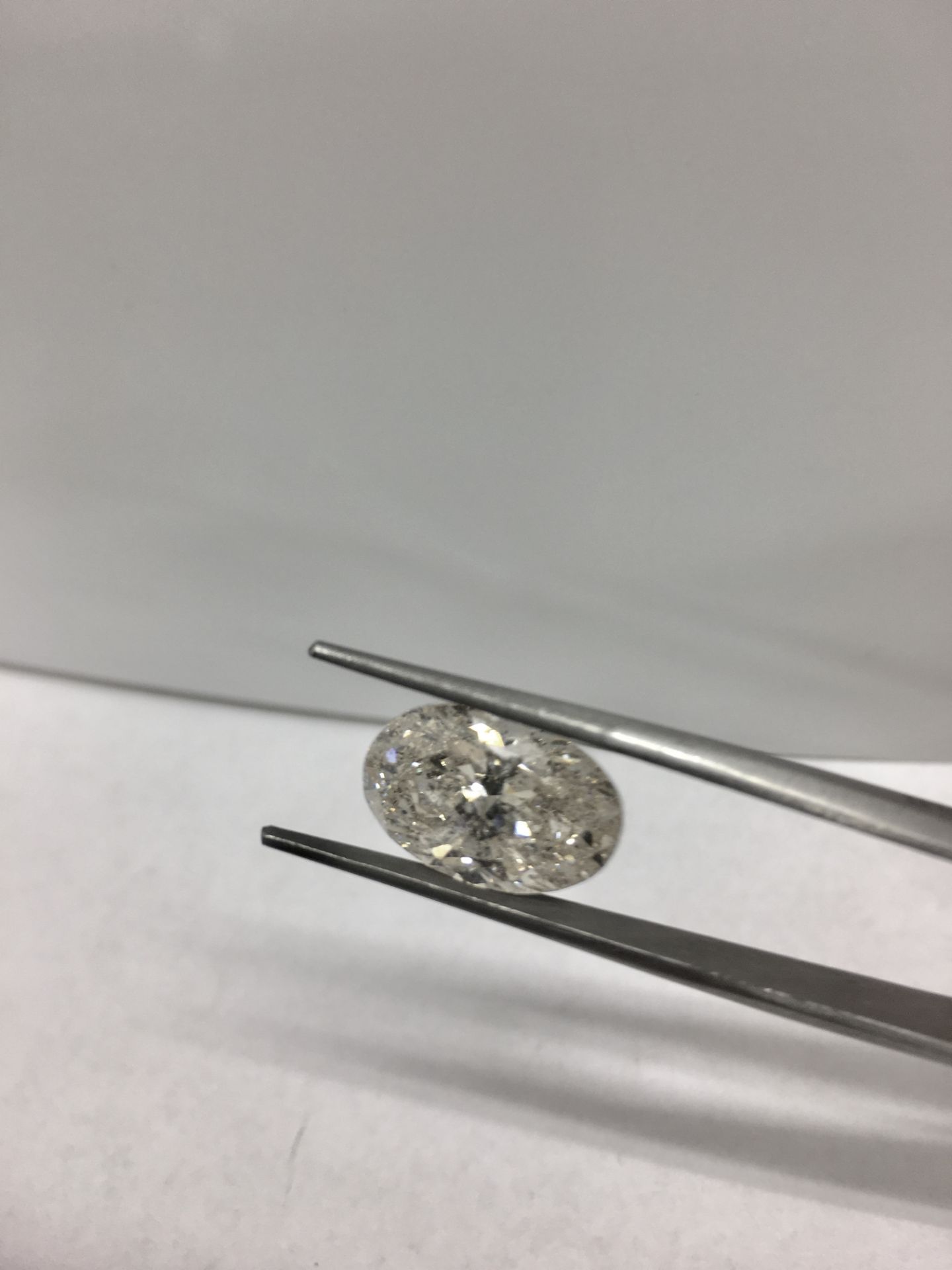 5.54ct Oval diamond,i1 clarity j colour,appraisal 29500 - Image 3 of 6