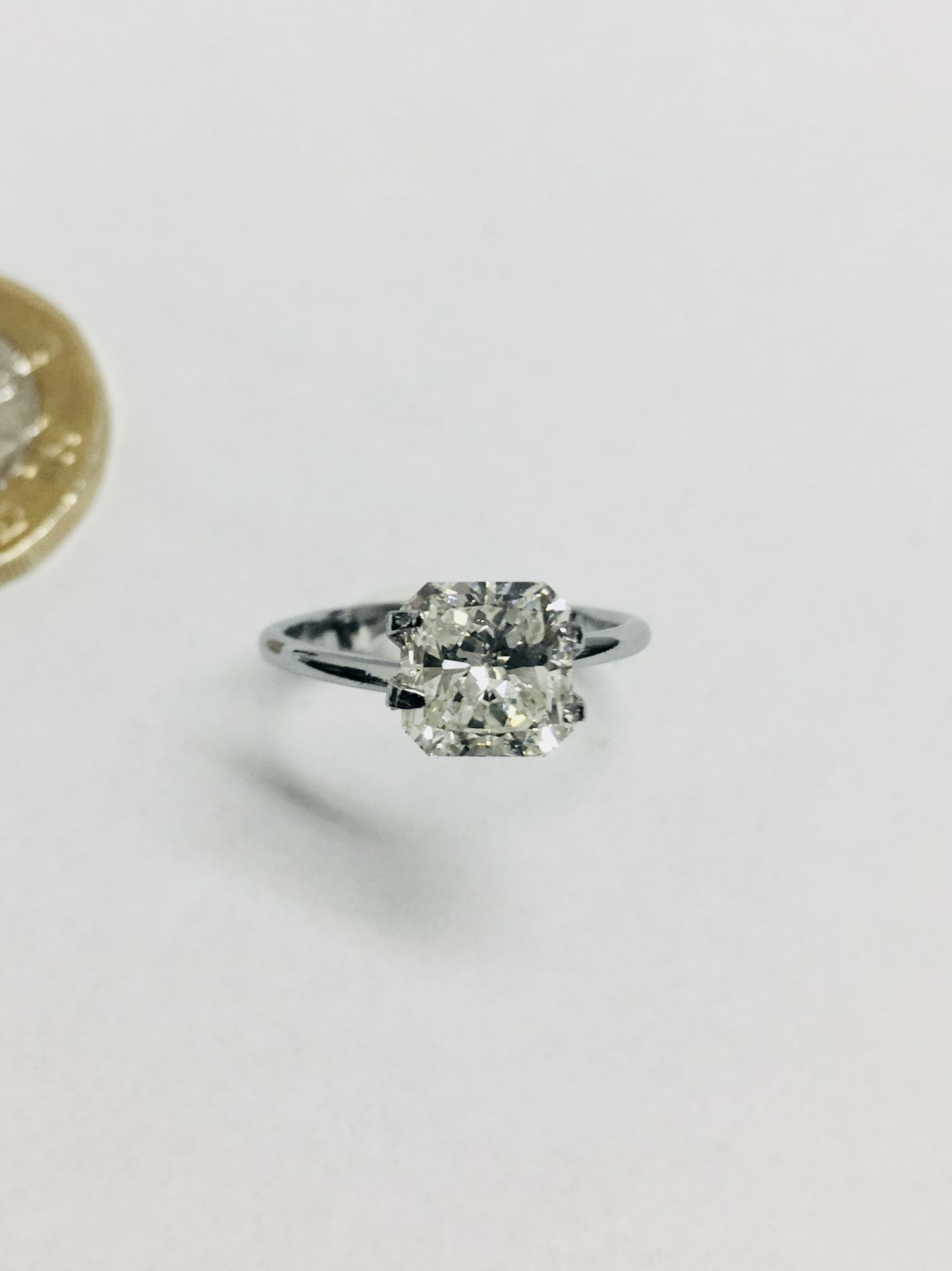 2.04ct Cushion cut diamond,f colour i1 clarity ,appraisal 12000 - Image 2 of 2