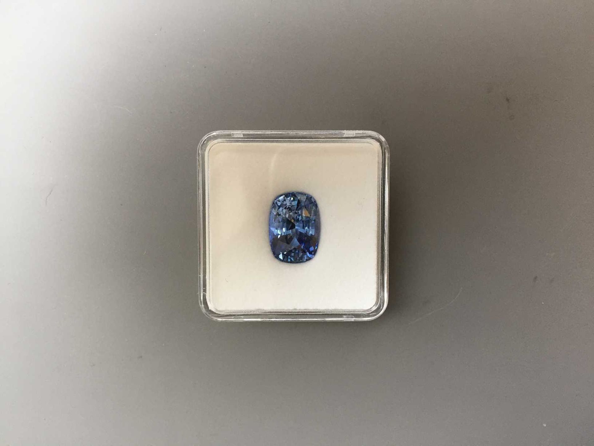 9.46ct Sapphire,AIGS certification GF15121919,14.04x10.07x7.5mm,appraisal 25000 - Bild 3 aus 3