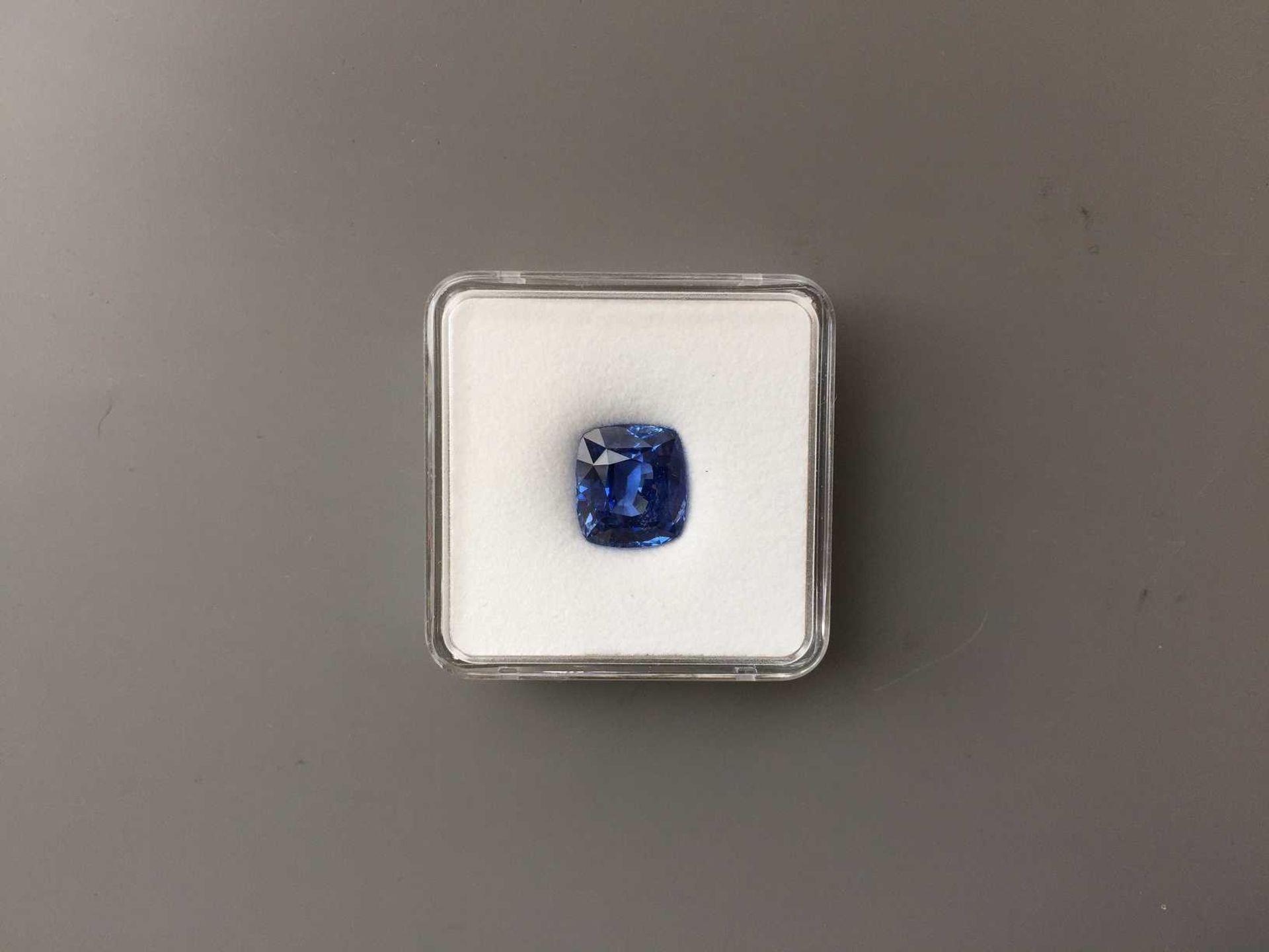 9.08ct Sapphire,11.55mmx10.37mmx7.55mm GJIT certification 19197.appraisal 38000 - Bild 3 aus 3