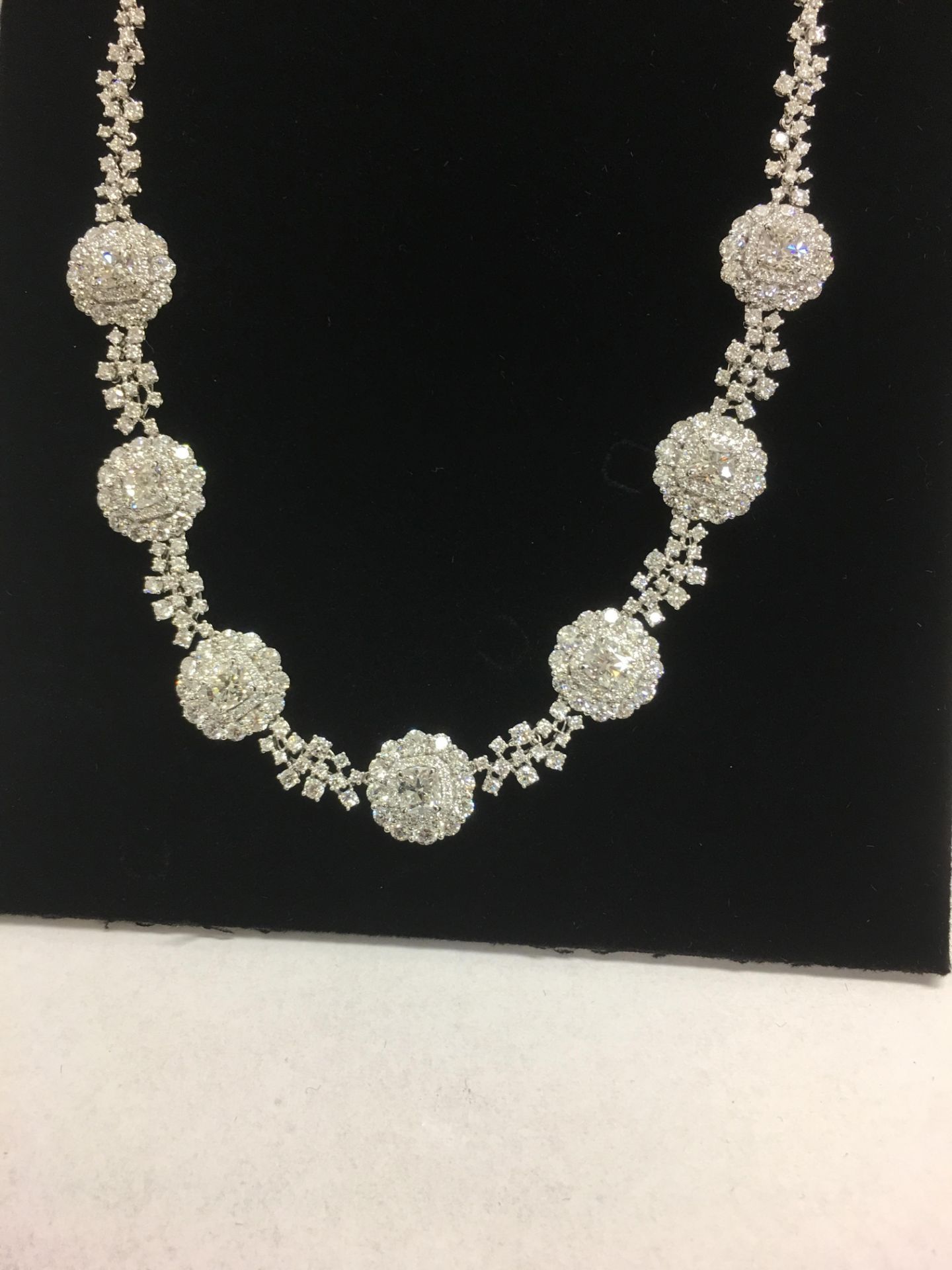 International diamond necklace ,7 cushion shape diamonds 1ct each total 7.33ct h colour si clarity, - Image 8 of 10