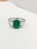 18ct white gold Emerlad diamond Ring,2.09ct gen quality natural Emerald,Colombian,0.64ct vs