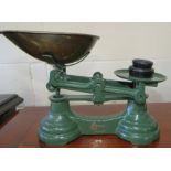 1940's LIBRASCO CAST IRON SCALES WITH WEIGHTS