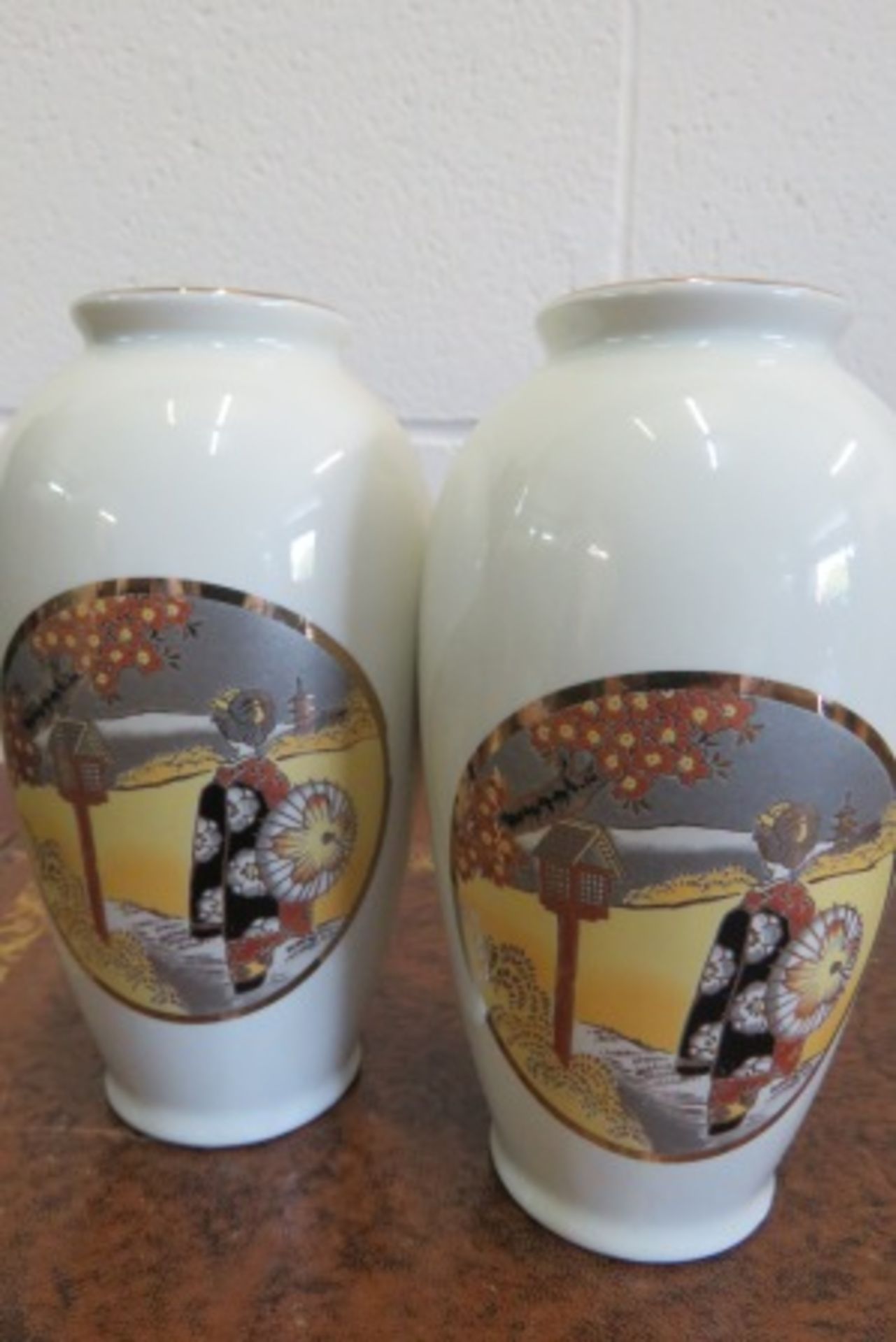 2 X IMPERIAL CHOKIN VASES WITH 14K GOLD TRIM