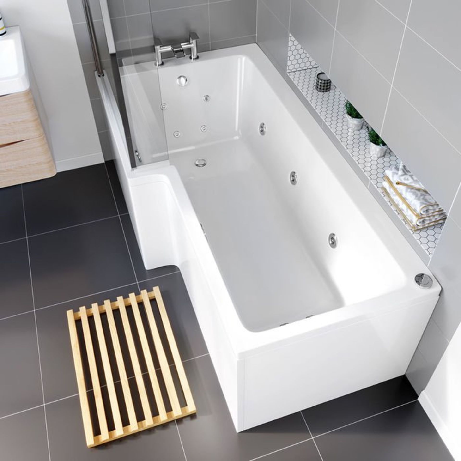 (G70) 1700x700x510mm Whirlpool Left Hand L Shaped Bath - 14 Jets. Indulge in luxury for a truly - Image 2 of 4