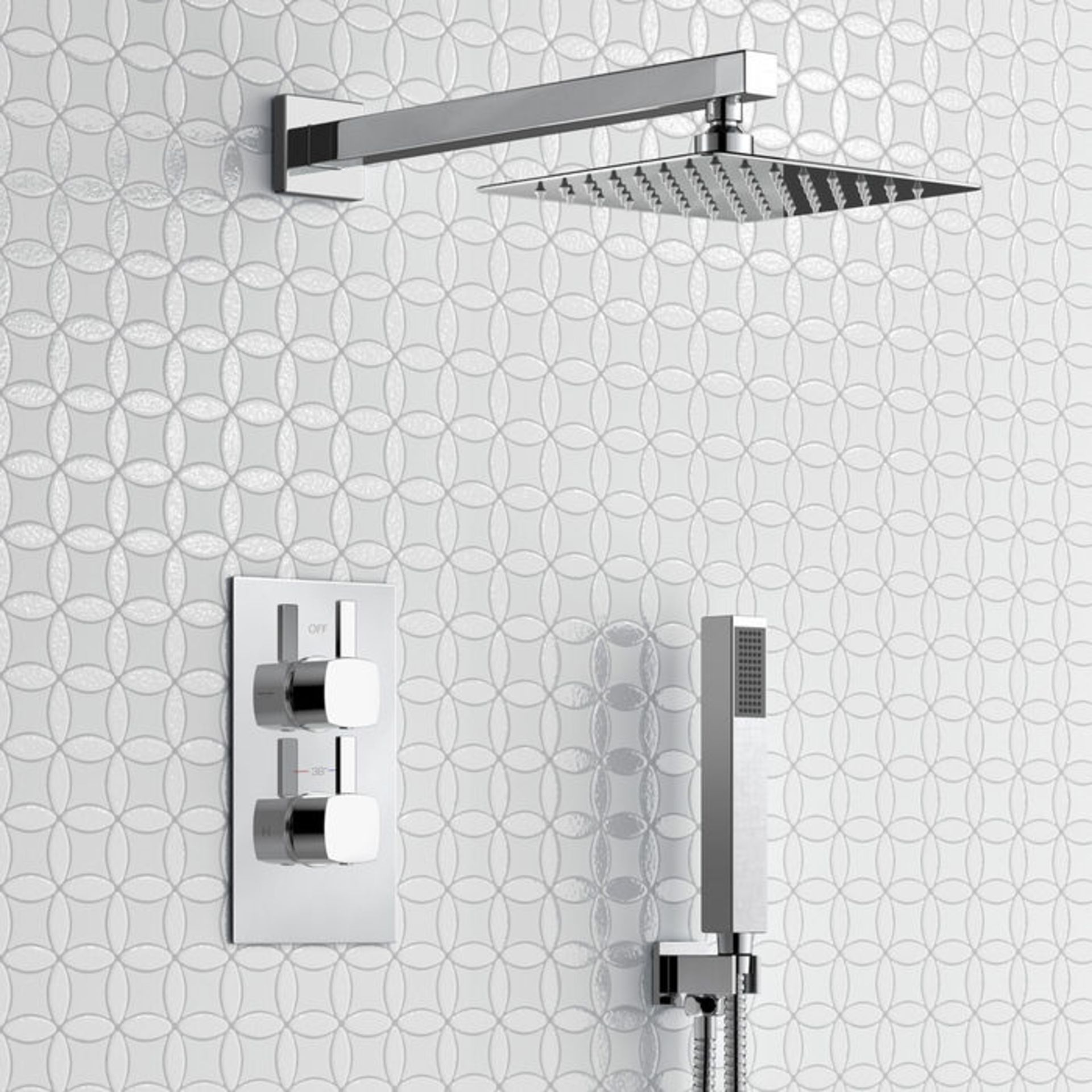 (G55) Square Concealed Thermostatic Mixer Shower Kit & Medium Head. RRP £349.99. Family friendly - Image 2 of 6