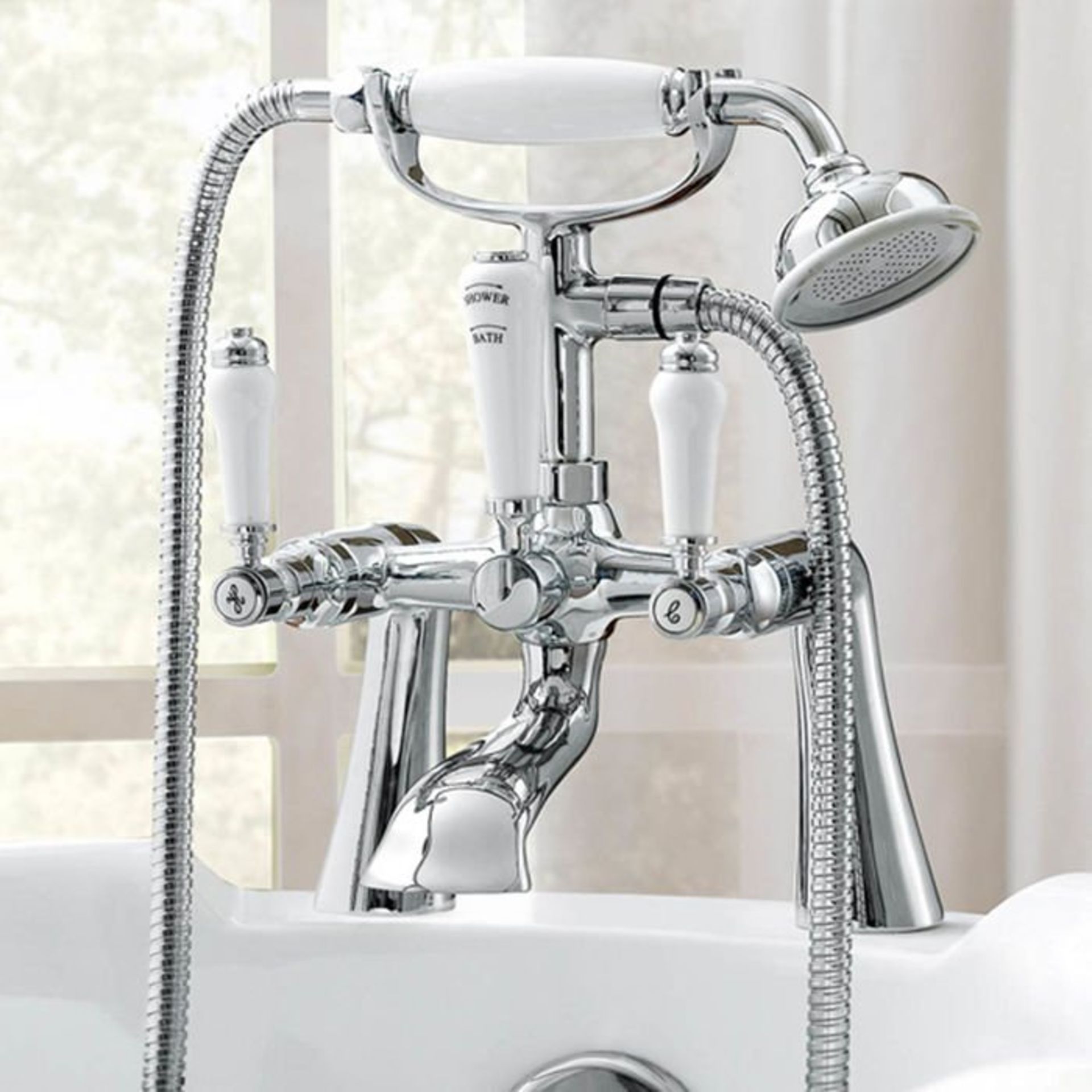 (H28) Regal Chrome Traditional Bath Mixer Lever Tap with Hand Held Shower RRP £179.99 Chrome