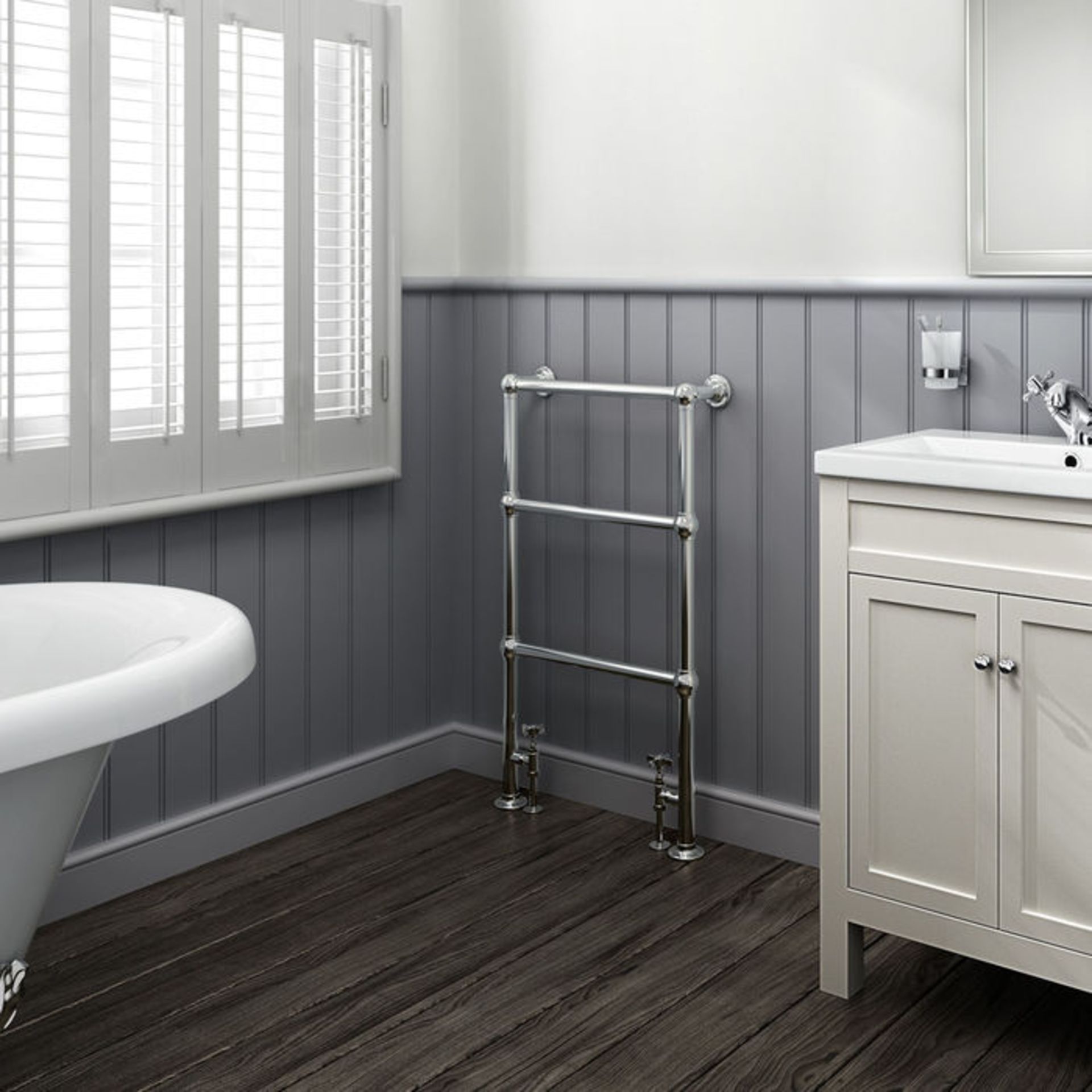 (S137) 914x535mm Traditional Chrome Towel Rail Radiator - Victoria Premium RRP £237.99 High grade - Image 2 of 5