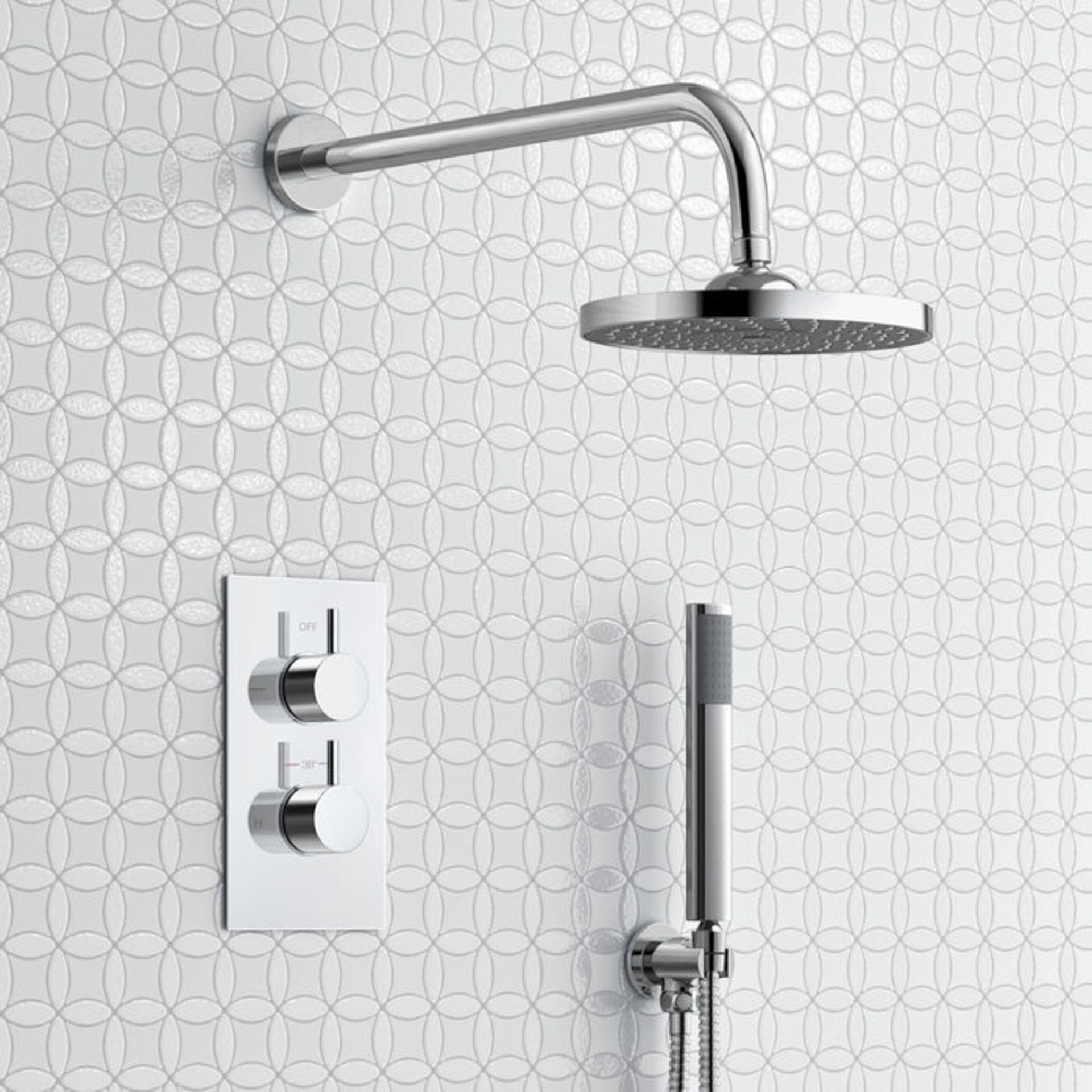 (H38) Round Concealed Thermostatic Mixer Shower Kit & Medium Head. Family friendly detachable hand - Image 2 of 6