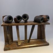 Oak pipe rack / stand together with five vintage pipes - Bewlay etc