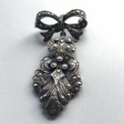 Stunning Antique Edwardian Solid Silver Marcasite Brooch Bow Hanging Scroll Work