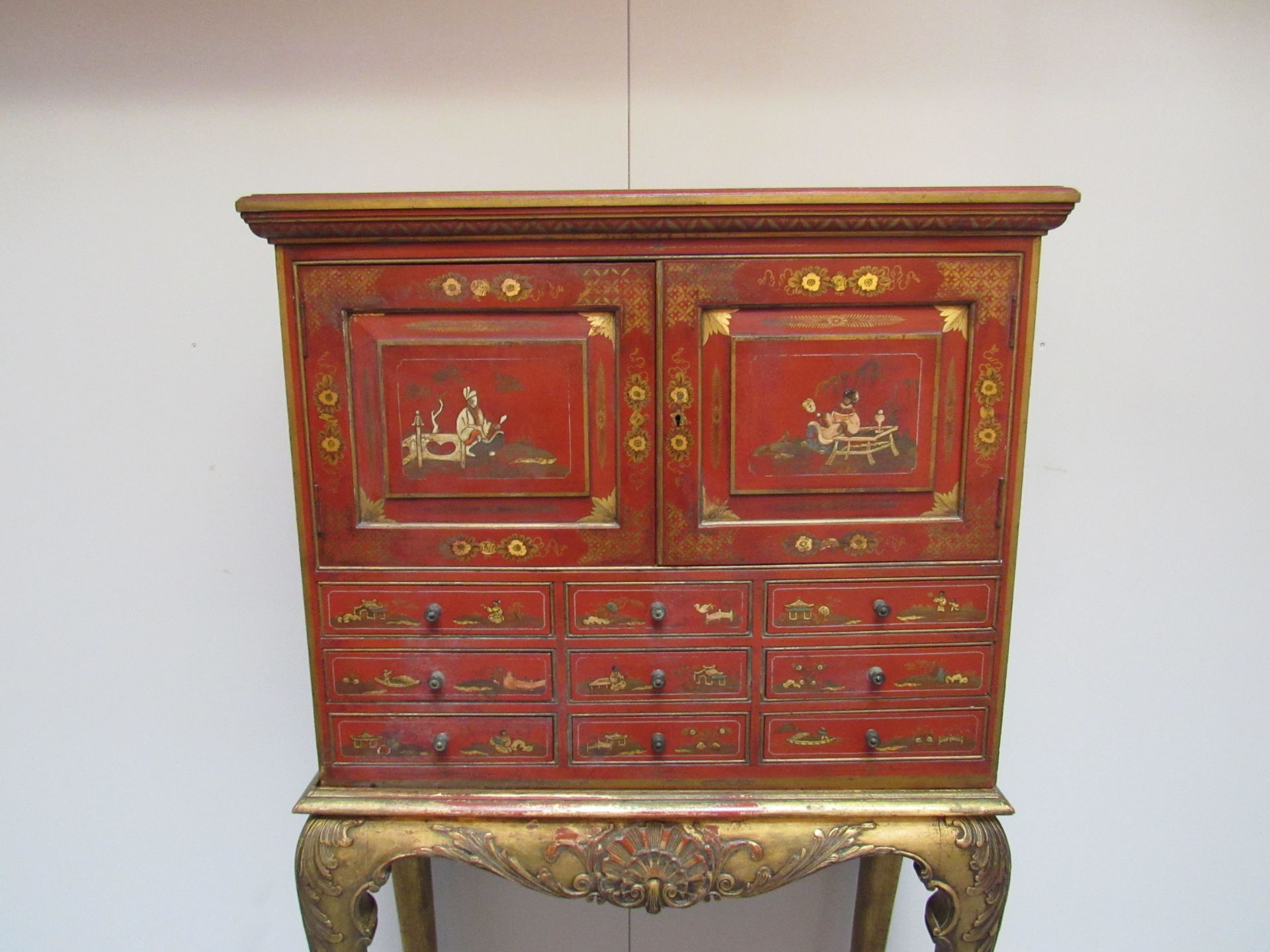 Red lacquered cabinet on a gilt stand raised on bold cabriole legs and bold carved club feet - Image 3 of 7