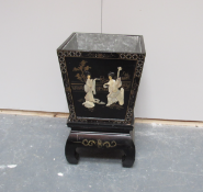 Lacquered Wine Stand Decorated With Japanese Ladies Playing Instruments
