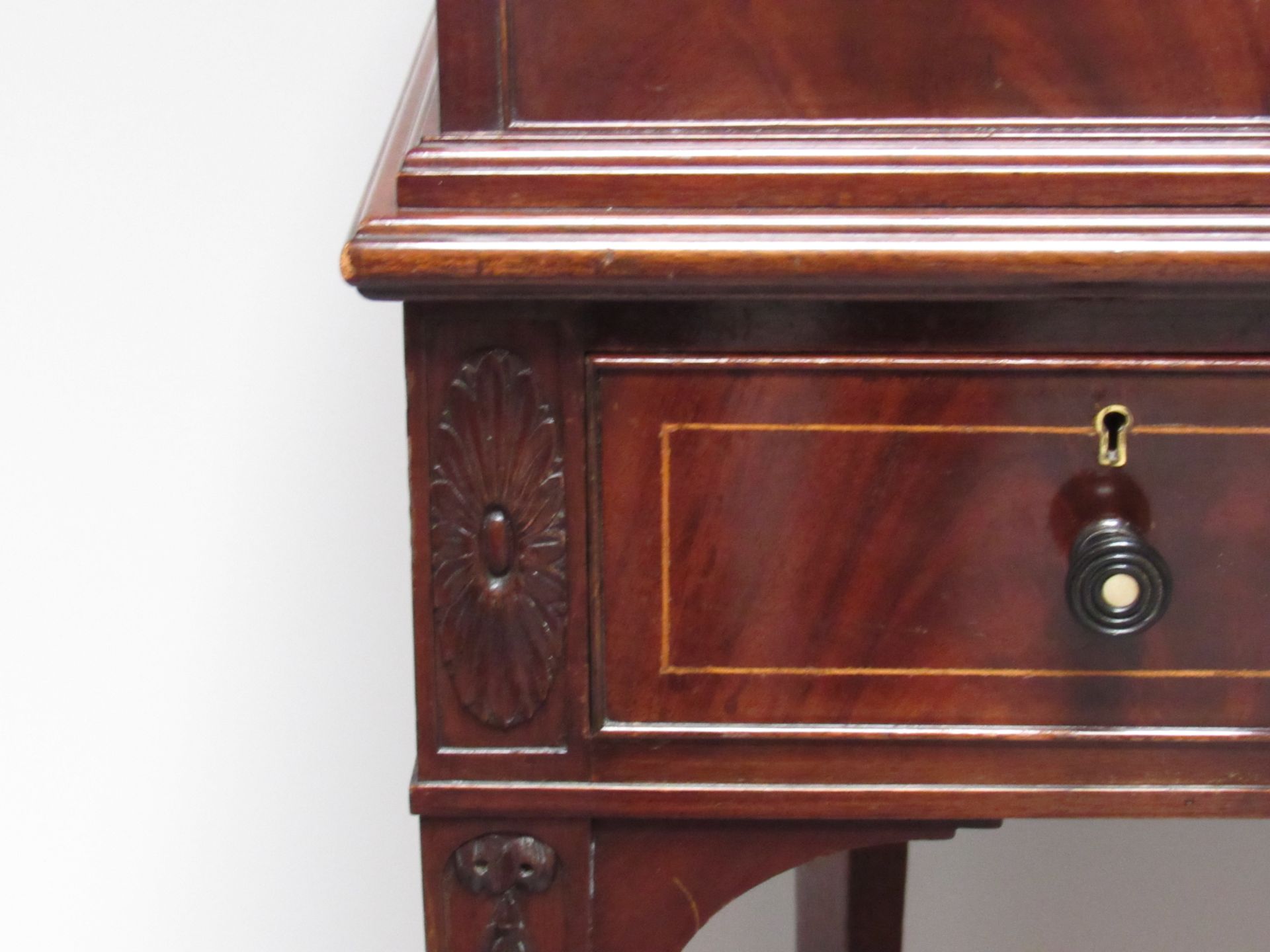 Edwardian Mahogany Carlton House Desk With Inlaid Decoration - Bild 4 aus 4