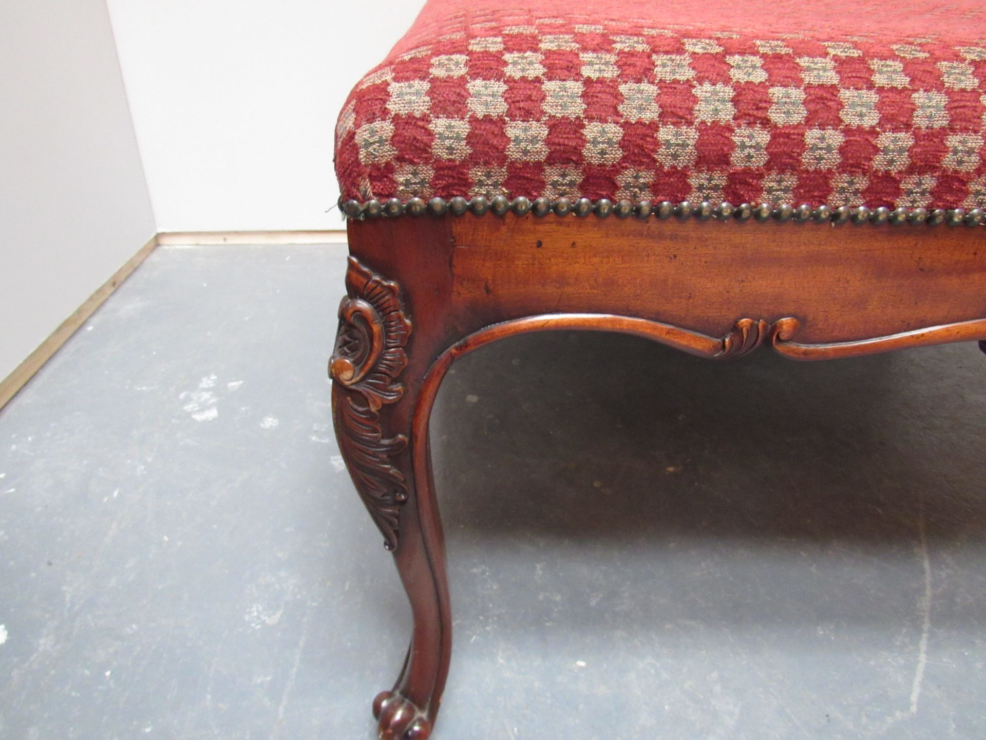 Large Victorian style free standing centre stool - Image 3 of 6
