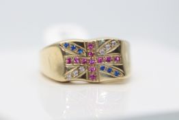 9ct Yellow Gold Gnets Ring, Set in a Union Jack Style