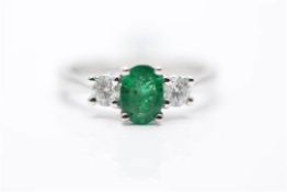 18ct White Gold Ladies Emerald And Diamond Ring
