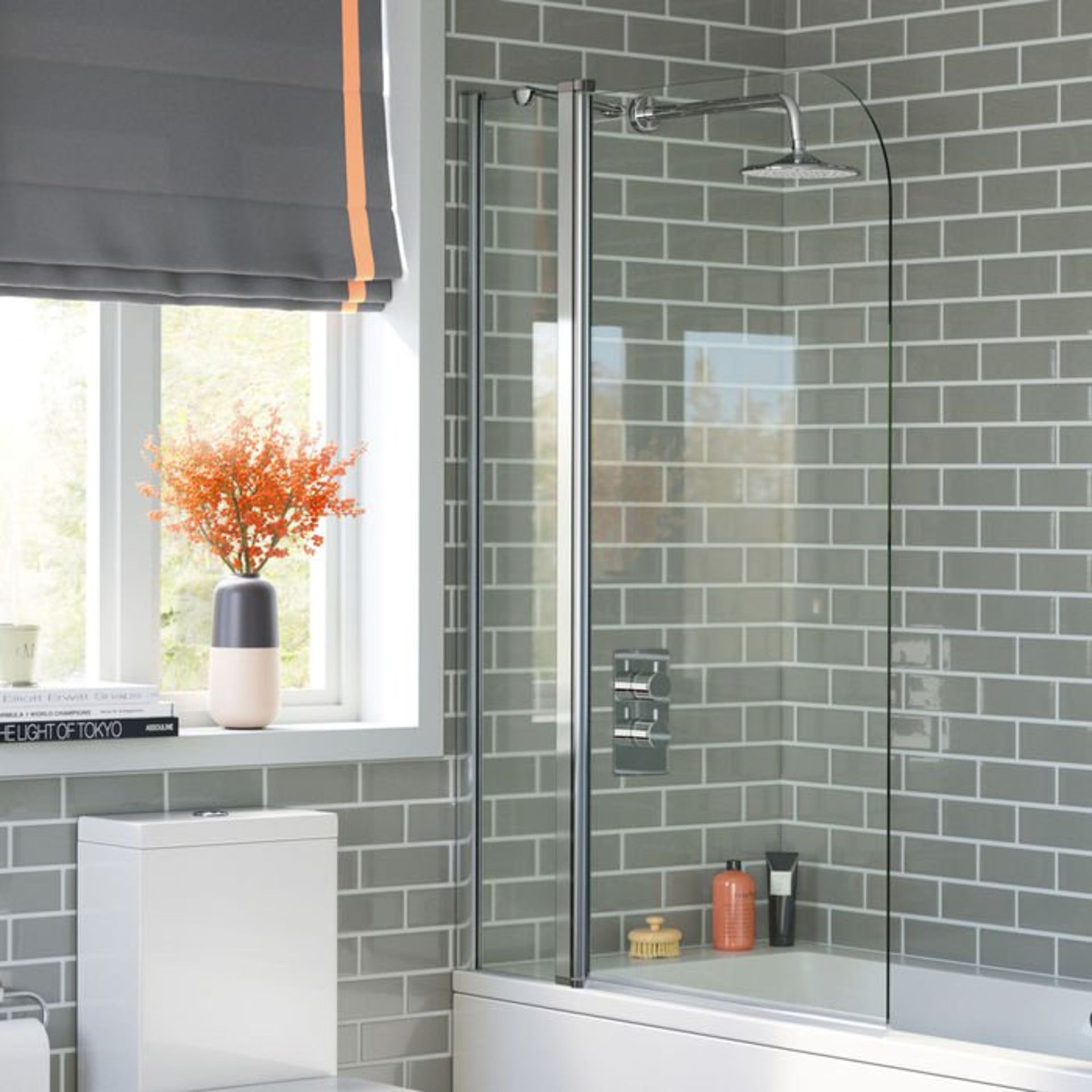 (M28) 1000mm - 6mm - EasyClean Straight Bath Screen. RRP £224.99. 6mm Tempered Safety Glass Screen - - Image 4 of 4