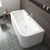 (M65) 1800mm D-Shaped Double Ended Bath. RRP £499.99. Double ended feature makes this bath ideal for