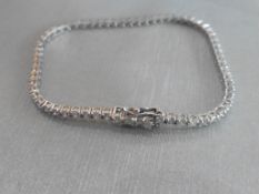 1.60ct Diamond tennis bracelet set with brilliant cut diamonds of H/I colour, si2 clarity. All set