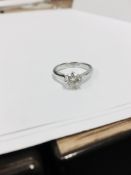 1.00ct Platinum Diamond solitaire ring.Platinum 4.5gms four claw natural diamond i1 j colour size