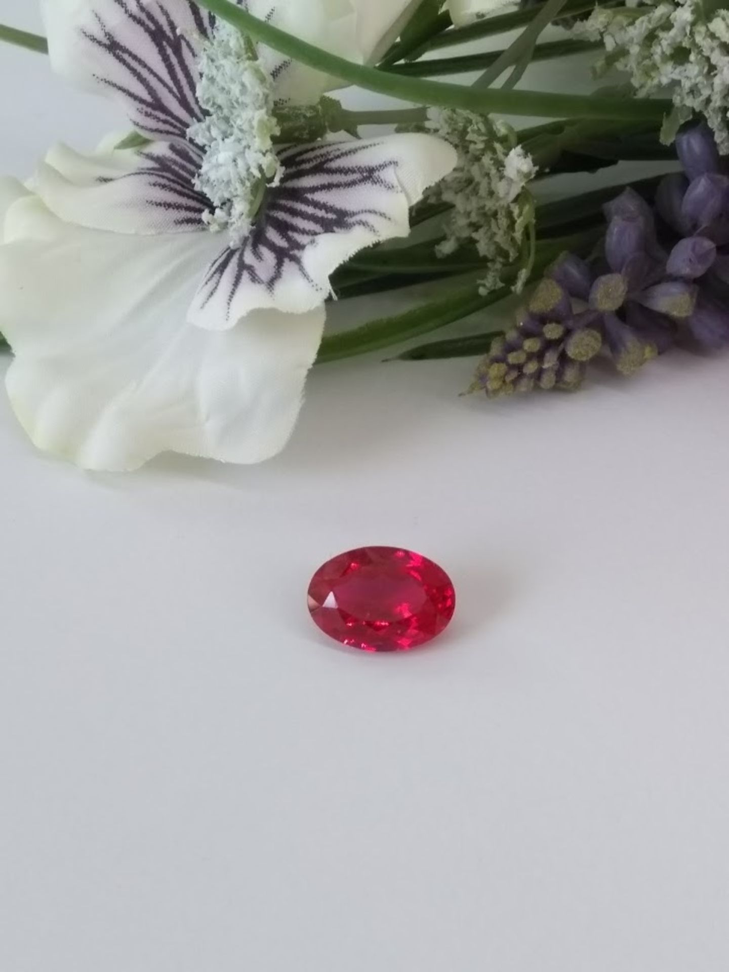 A Truly Stunning AGI Certified 7.97 Cts Ruby Investment Gemstone. - VS Clarity - Stunning Red Colour