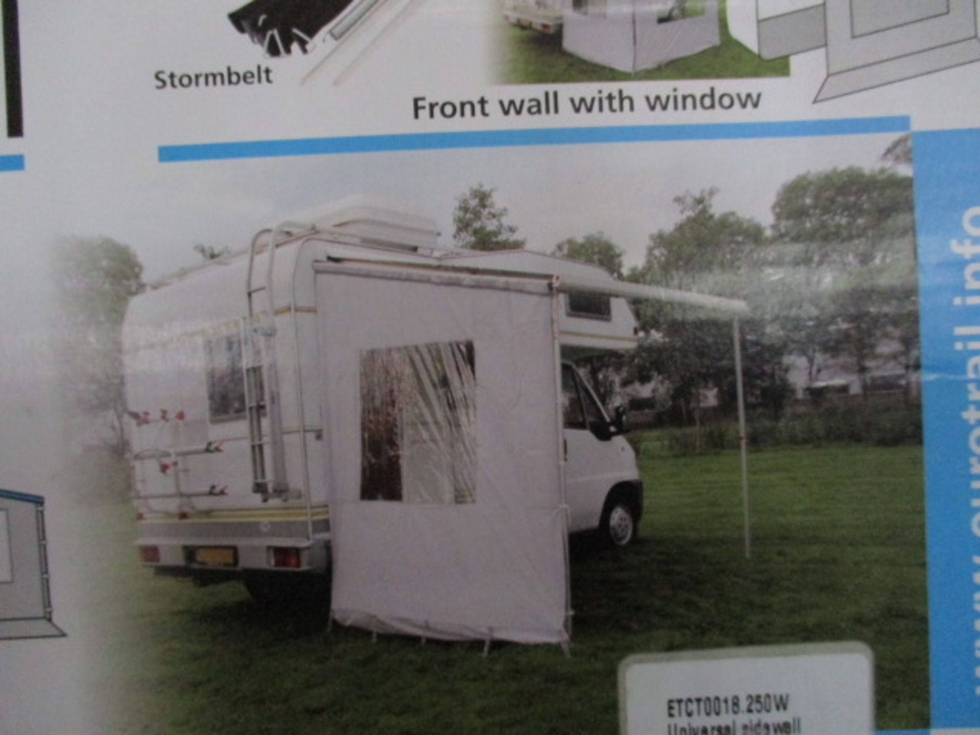 Eurotrail Universal sidewall for camper sunroof looks unopened and boxed - Image 2 of 2