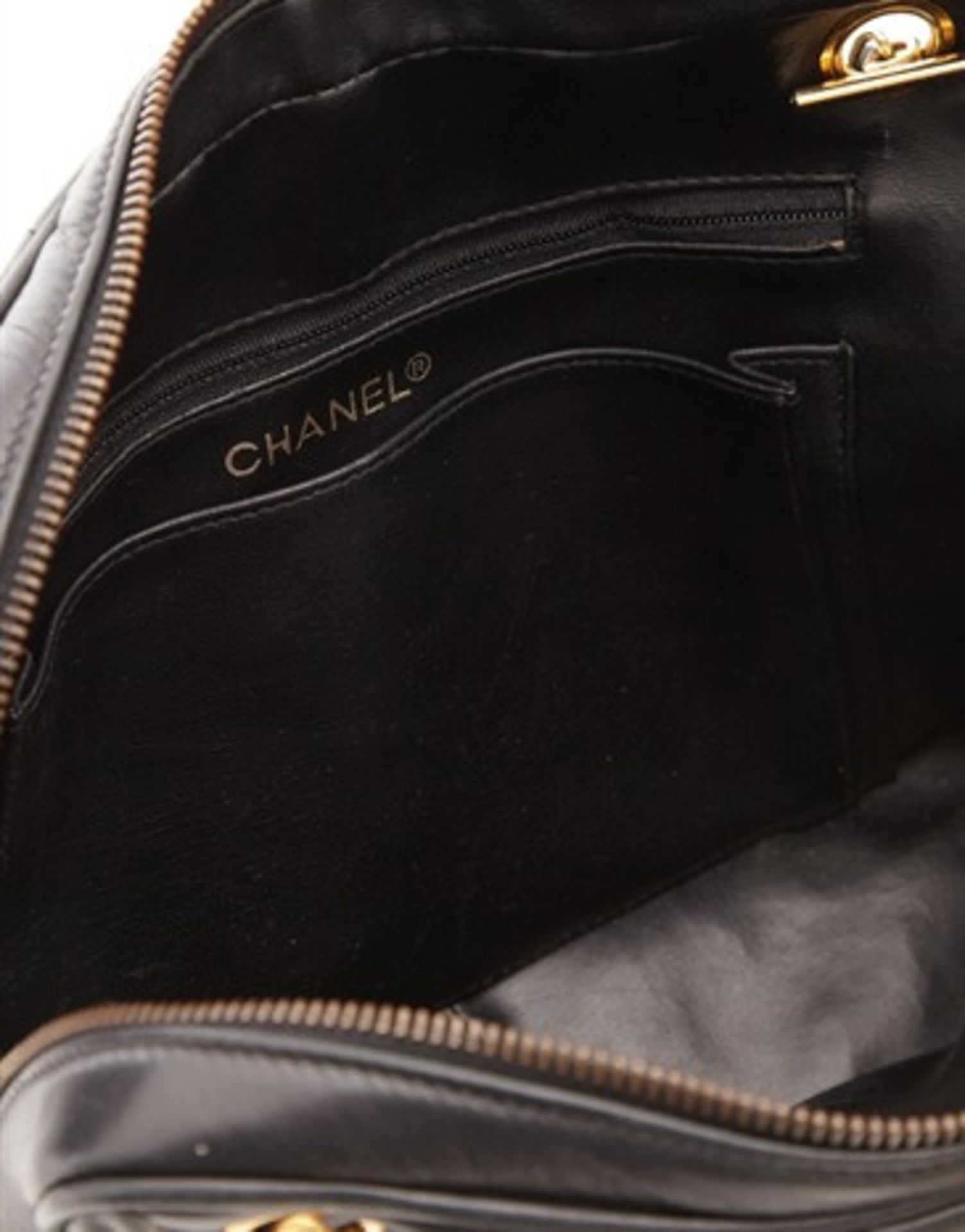 1980s Chanel Large Chevron Camera Bag - Image 3 of 3