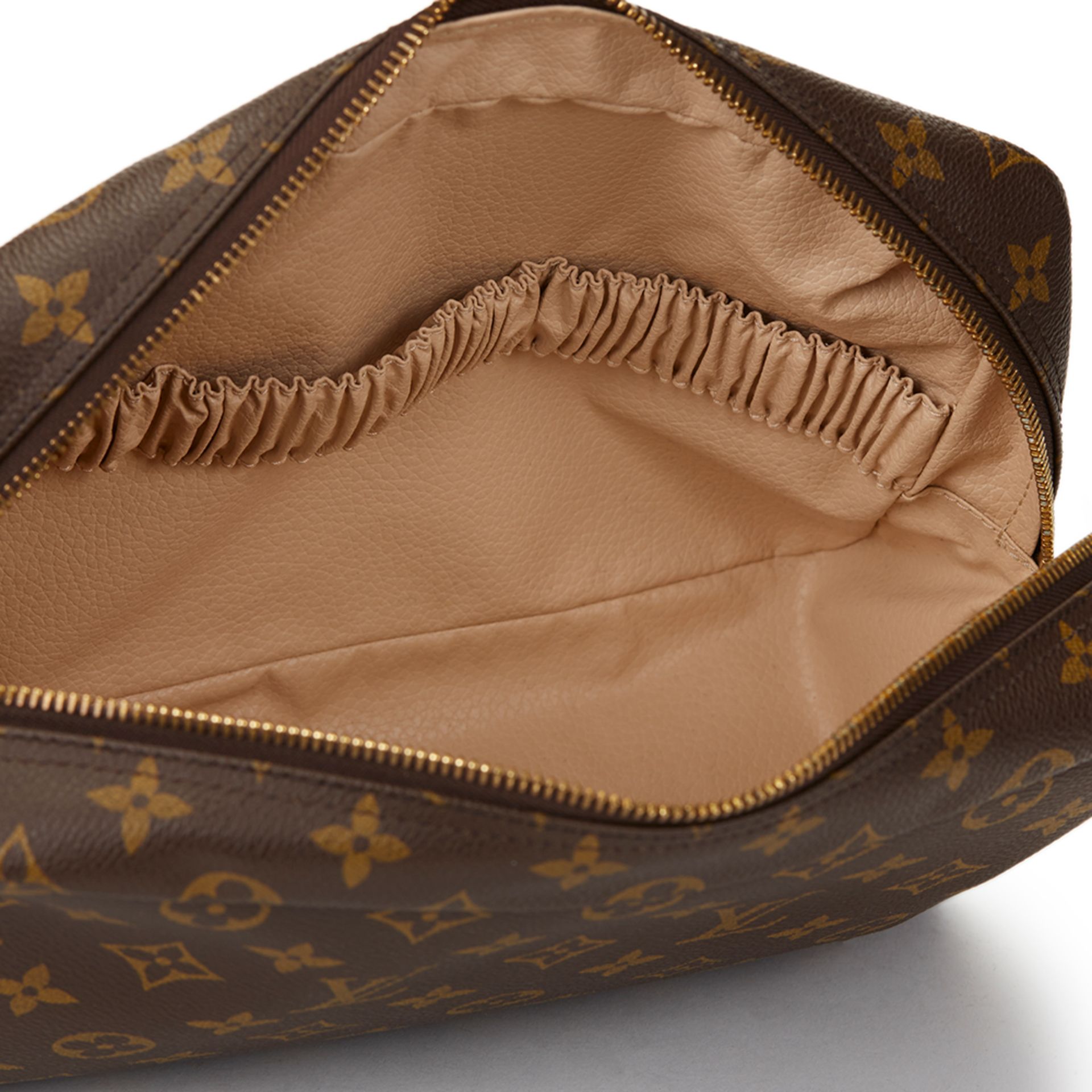 HB1180 Louis Vuitton Hand-painted 'Ca$h Me Outside' X Year Zero London Toiletry Pouch - Bild 9 aus 9