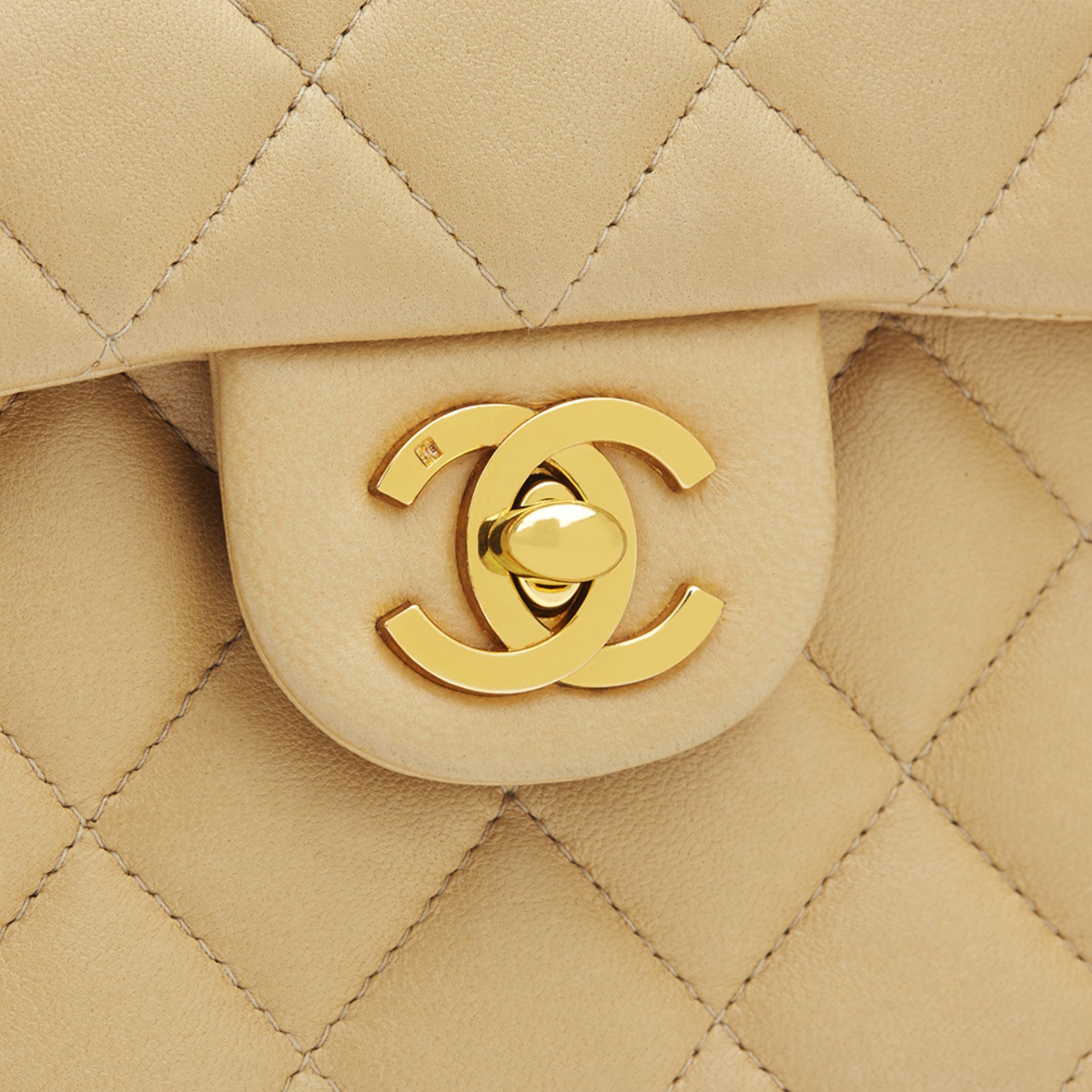 Chanel Beige Quilted Lambskin Vintage Mini Flap Bag - Image 4 of 13