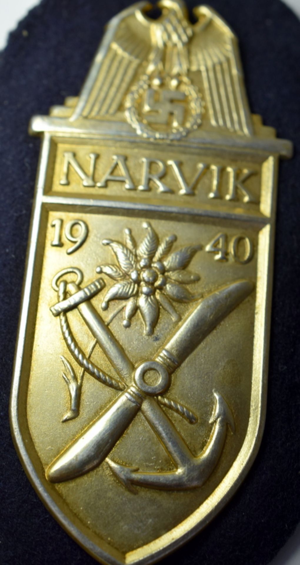 German Narvik Shield Badge On Cloth Background - Image 2 of 4