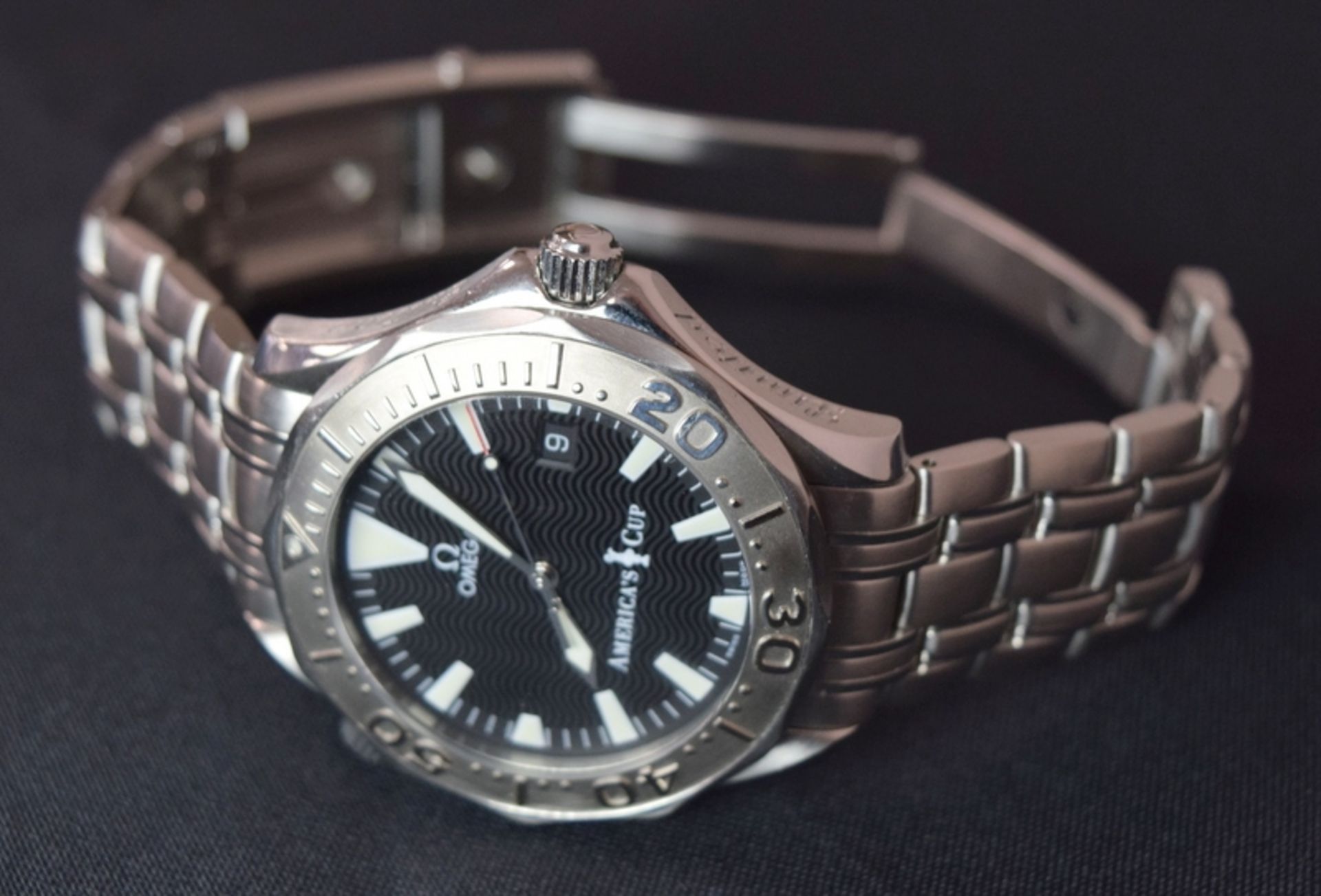 Rare 18ct White Gold Bezel Omega Sea Master Americas Cup Complete, Full Set. - Image 2 of 8