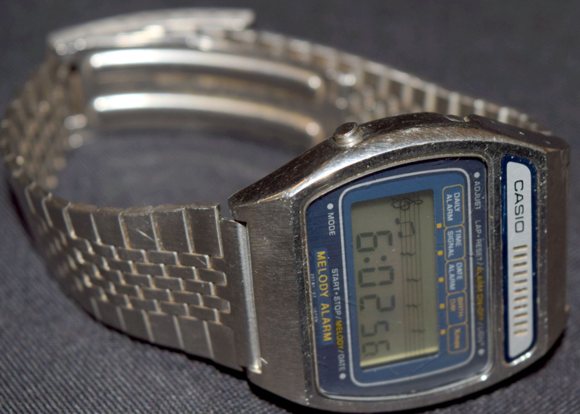 Casio H104 'Melody Alarm' watch - Image 4 of 5