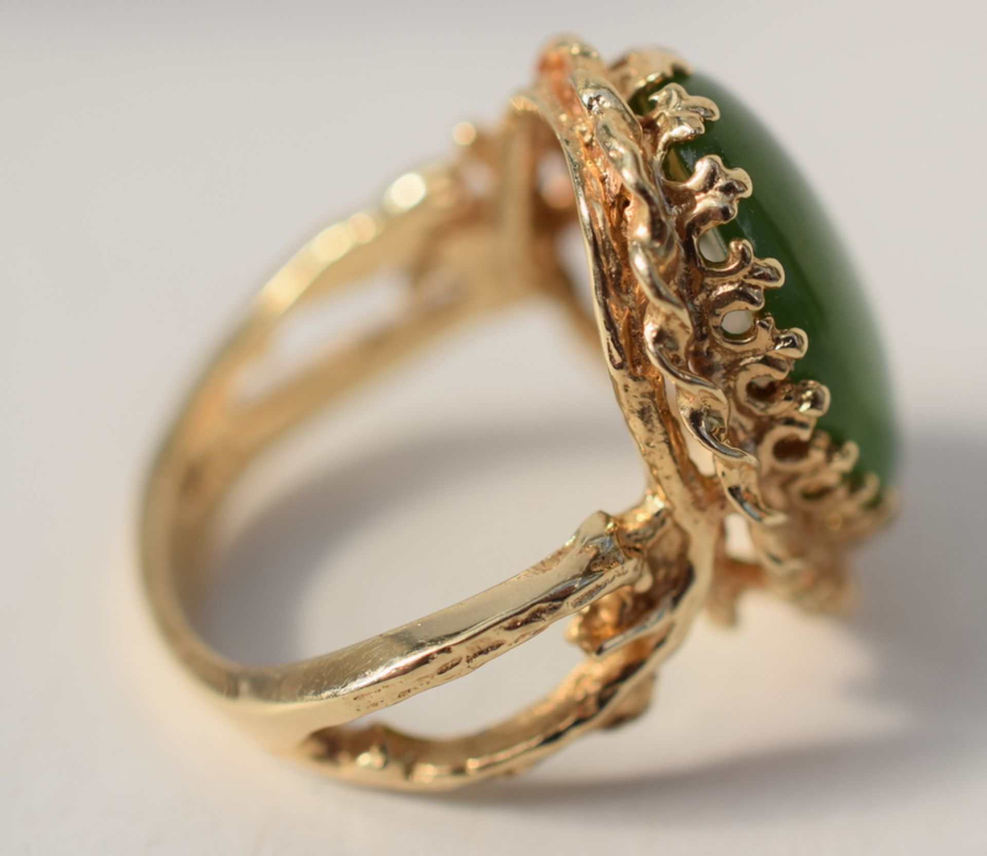 Oval Nephrite Ring On 9ct Gold - Image 2 of 4