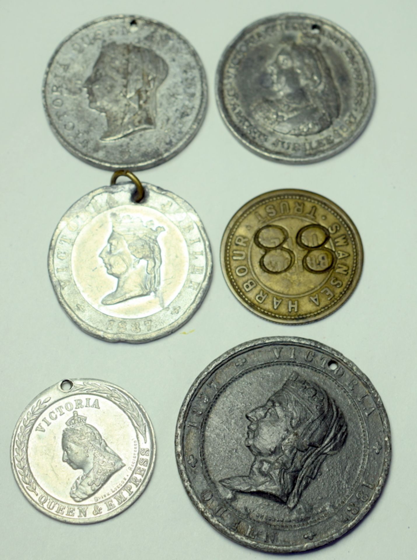 Group Of Coins And Tokens - Bild 3 aus 4