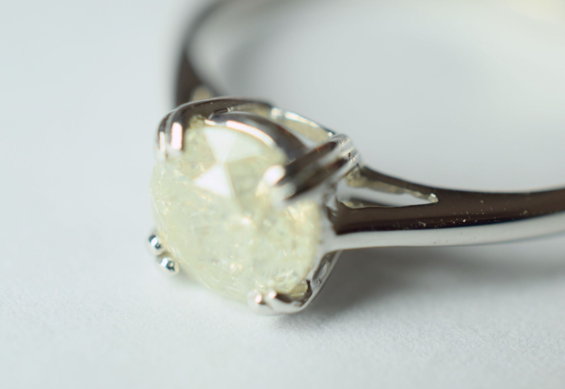 1ct Diamond Ring On 18ct White Gold - Image 3 of 9