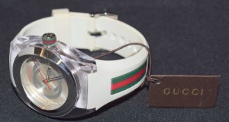Gucci 137.1 Sync Watch With Italian Colours