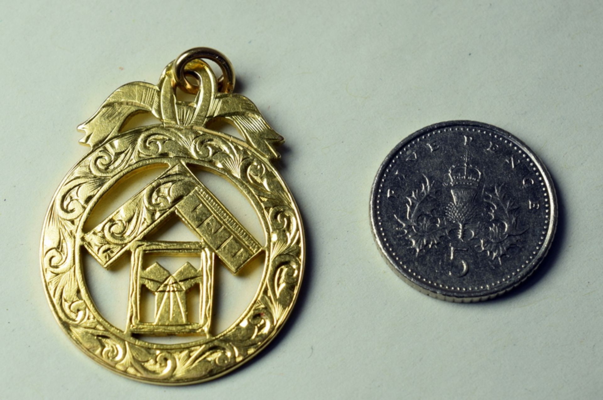 9ct Gold Masonic Pendant c1911 - Image 4 of 4