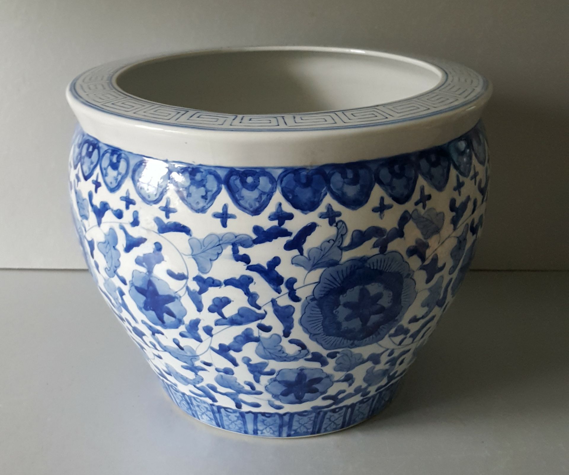 Vintage Retro Large Chinese Fish Bowl Blue & White