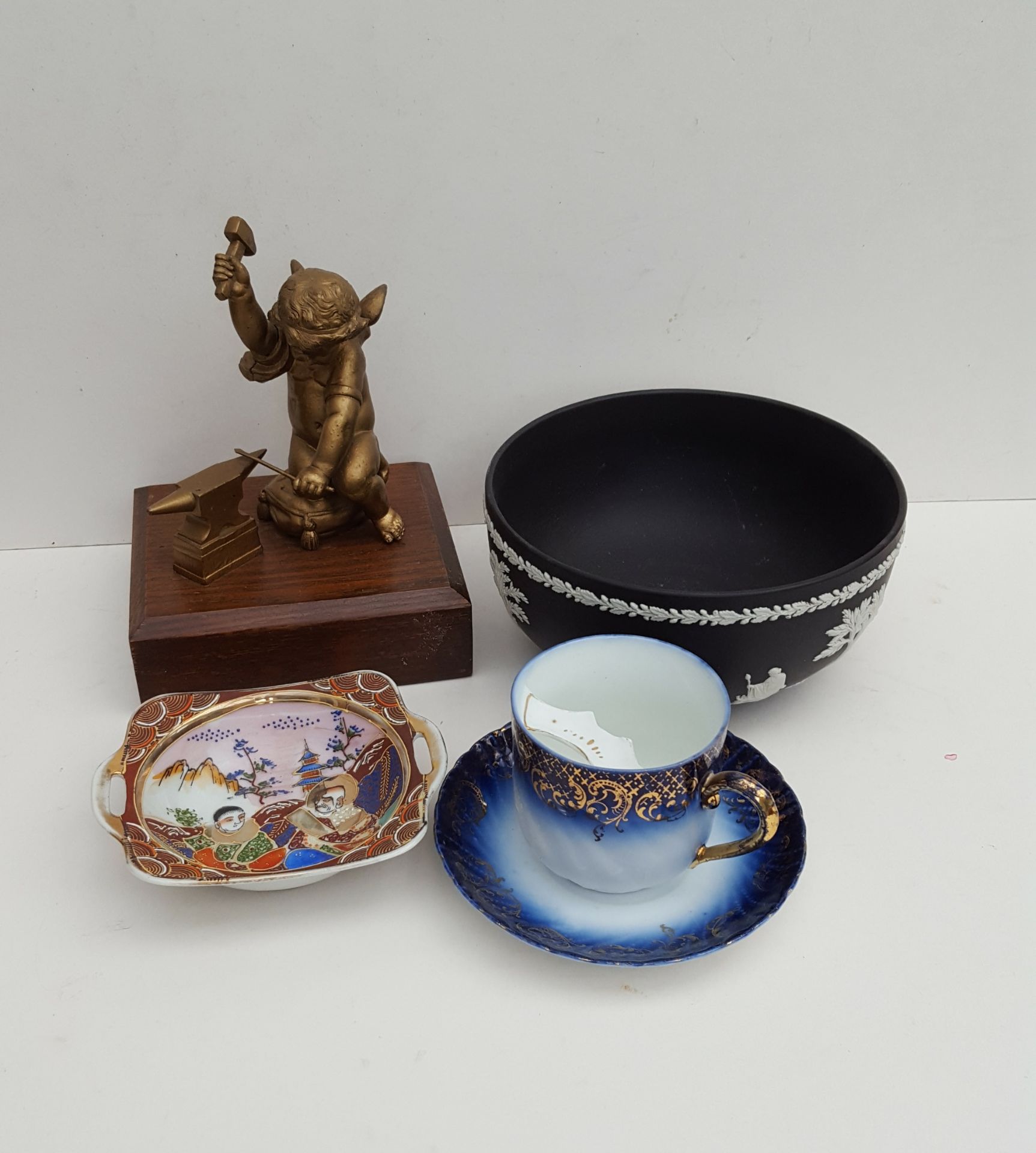 Vintage Retro Items Black Wedgwood Jasper Bowl Flow Blue Moustache Cup & Brass Figure NO RESERVE