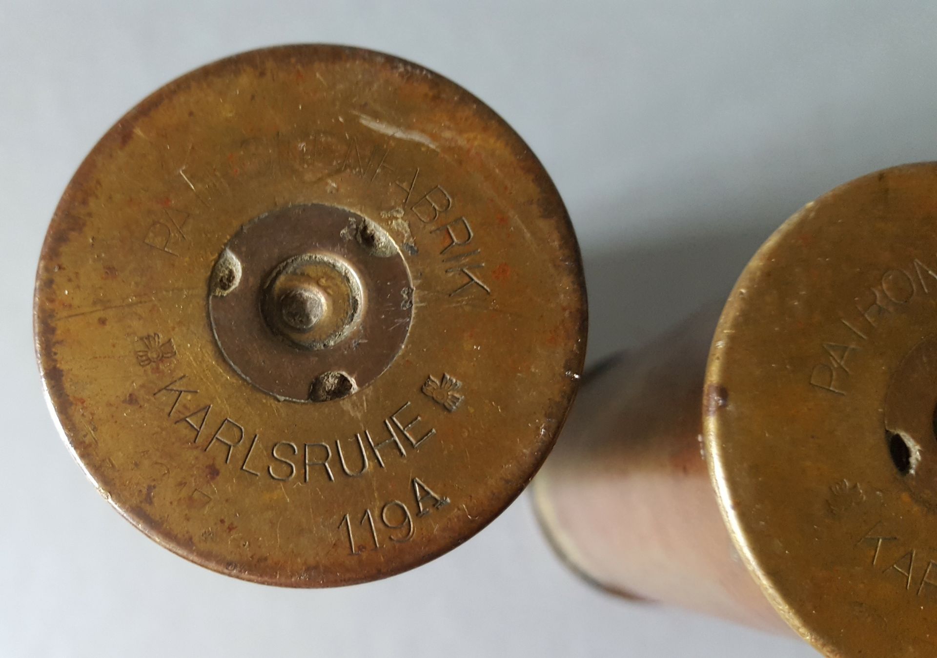 Military WWI Trench Art Sell Casings German Karlsruhe 37mm Shells. Inscribed A W Potts & A H Potts - Bild 5 aus 6