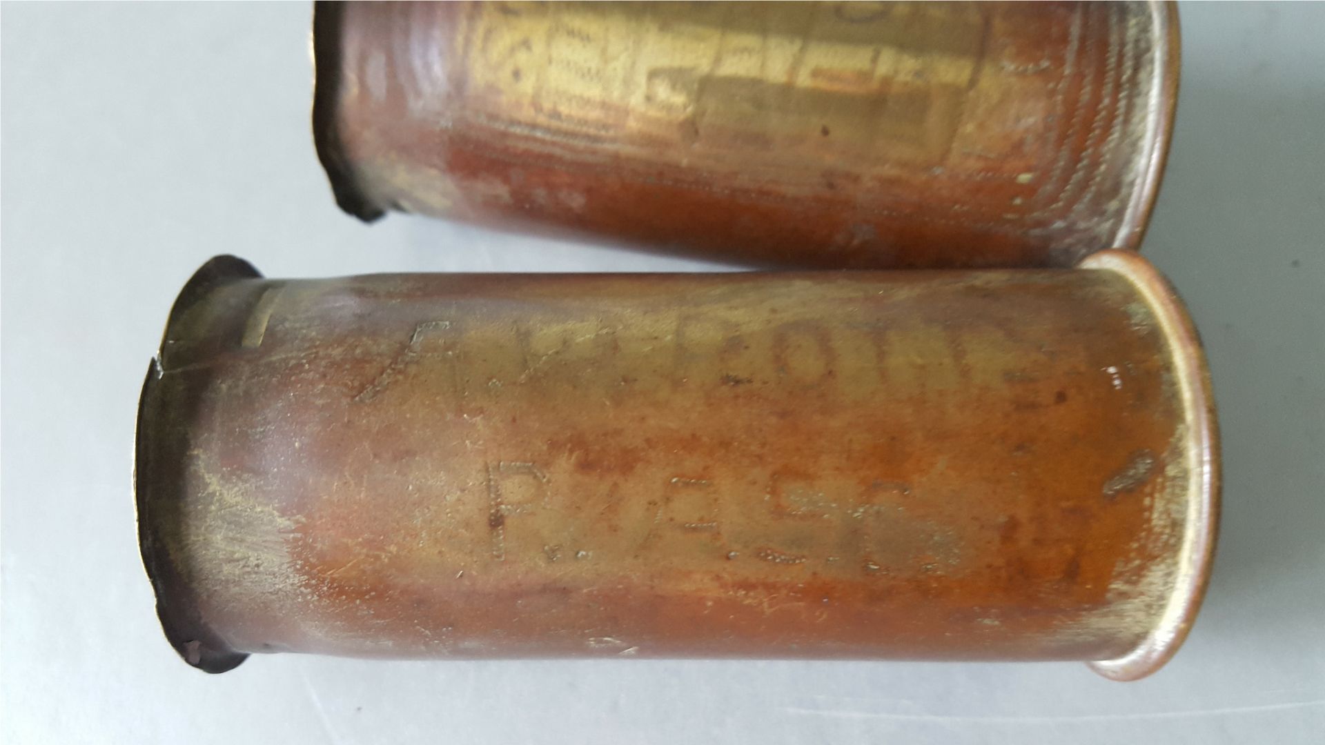 Military WWI Trench Art Sell Casings German Karlsruhe 37mm Shells. Inscribed A W Potts & A H Potts - Bild 4 aus 6