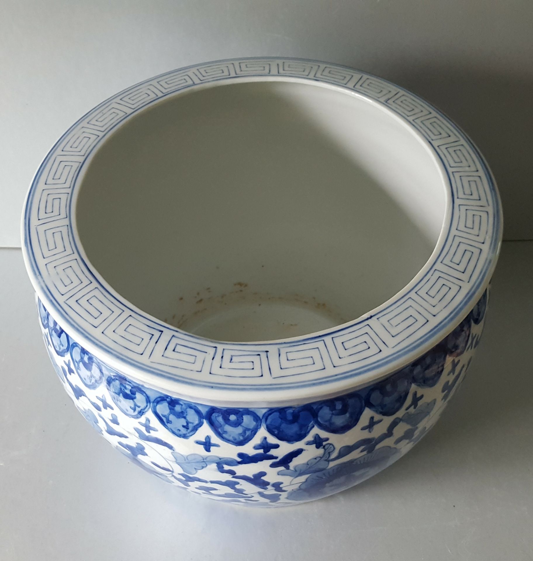 Vintage Retro Large Chinese Fish Bowl Blue & White - Image 2 of 3