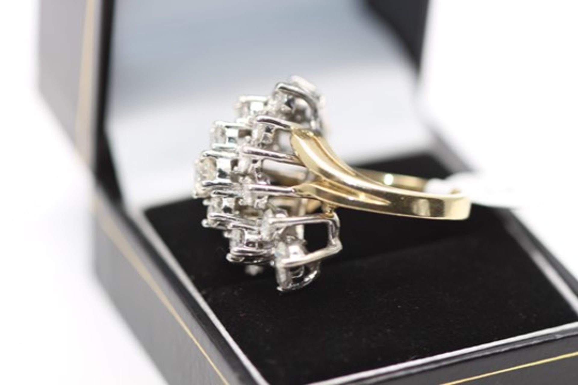 14ct Yellow gold ladies diamond ring, very impressive design consisting of 3.41 carats of - Image 2 of 4